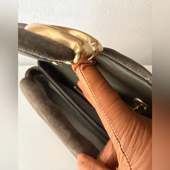 Coach Tabby 20 Quilted Suede Shoulder Bag with Gold Chain. - Picture 5 of 14